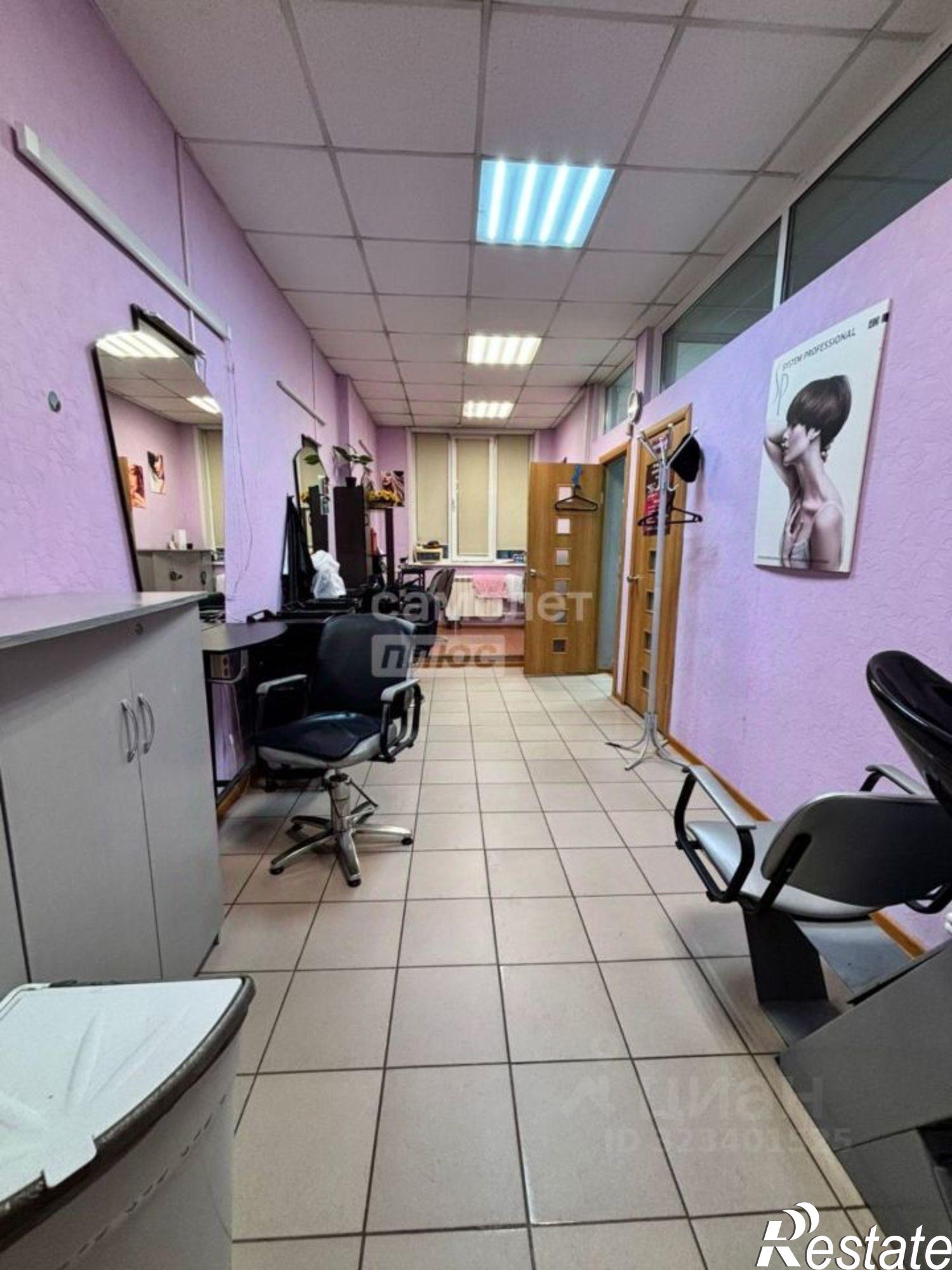 Купить помещение свободного назначения за 5 929 540 рублей на улица имени Героя Советского Союза Васильева, 37