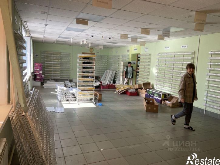 Торговое помещение ул Революции, 106,  д. 106