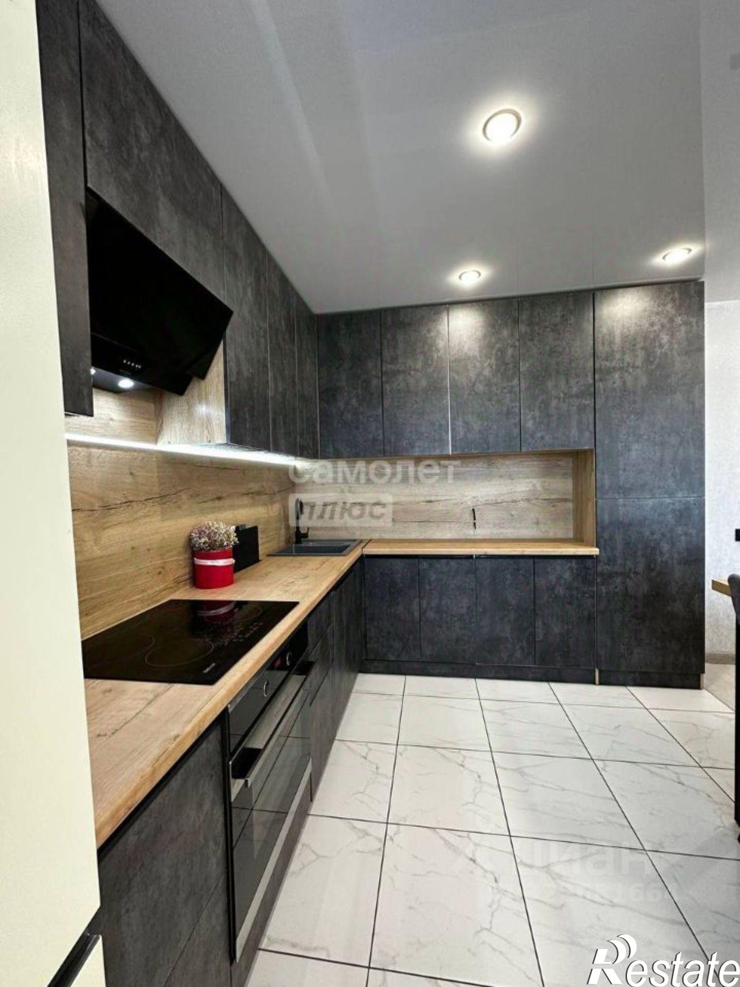 Купить квартиру за 10 000 000 рублей на Советская улица, 214