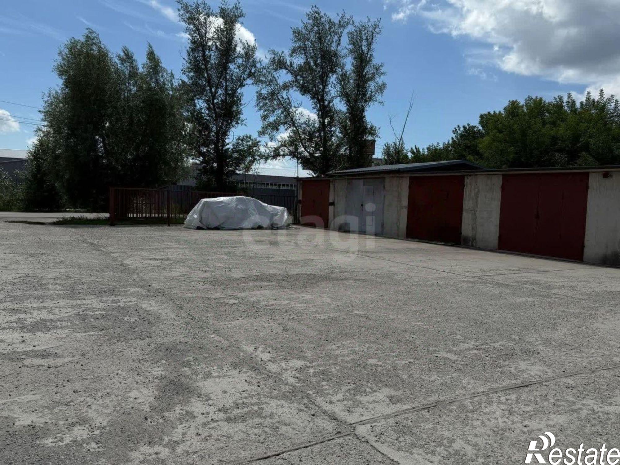 Купить гараж, место в паркинге за 780 024 рублей на улица Вали Максимовой