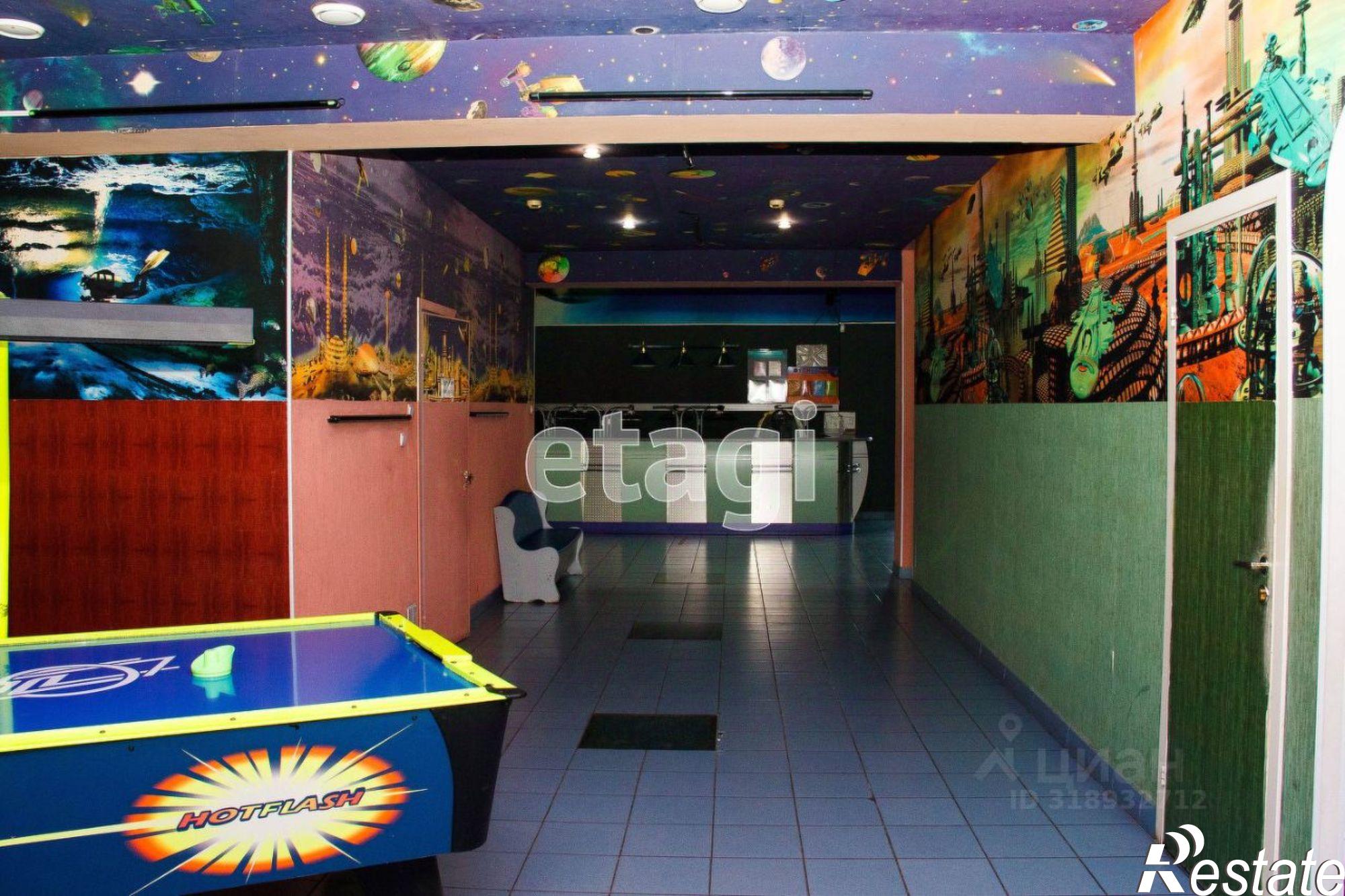 Купить помещение свободного назначения за 21 500 000 рублей на улица Ильи Репина, 1