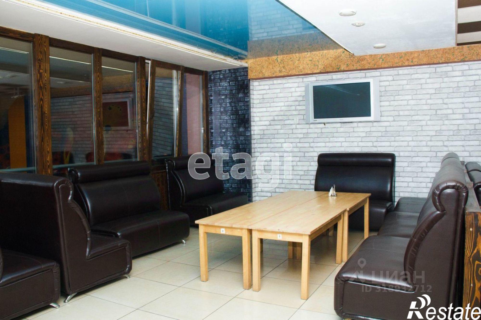 Купить помещение свободного назначения за 21 500 000 рублей на улица Ильи Репина, 1