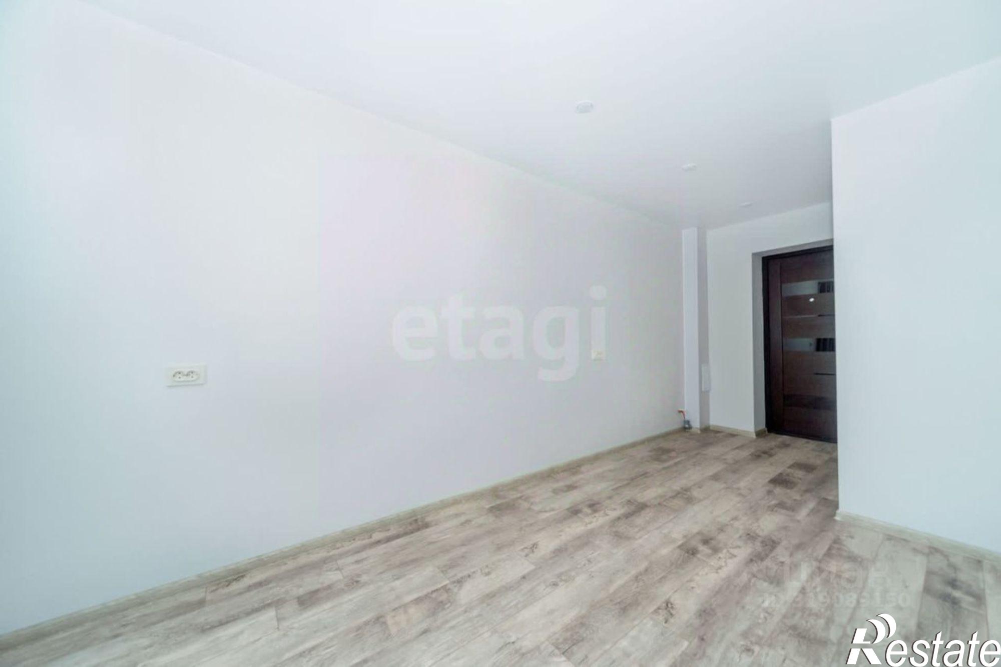 Купить комнату за 2 000 000 рублей на улица Декабристов, 9