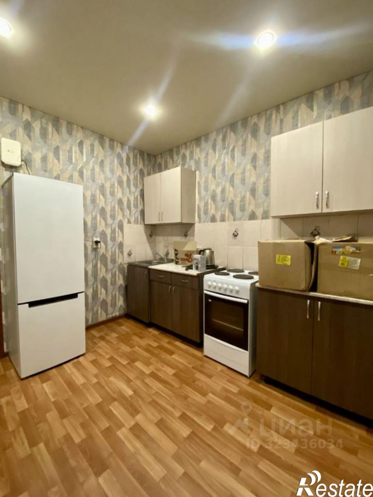 3-комн квартира Бийск, улица Челюскинцев, 3