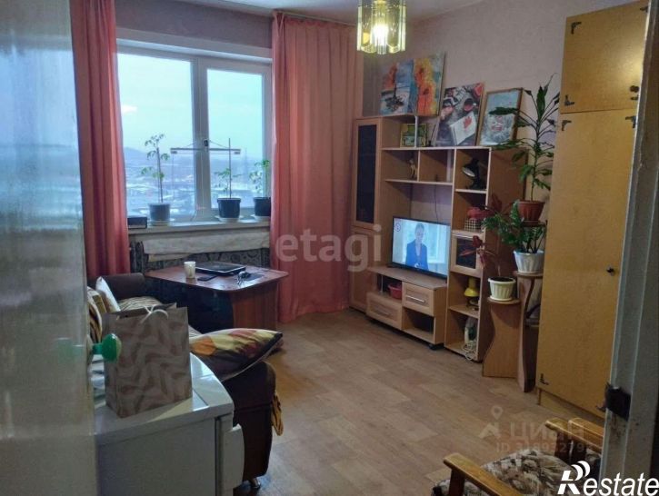 2-комн квартира улица Владимира Короленко, 24,  д. 24