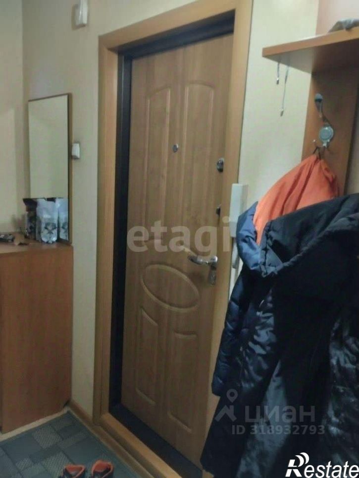 2-комн квартира улица Владимира Короленко, 24,  д. 24