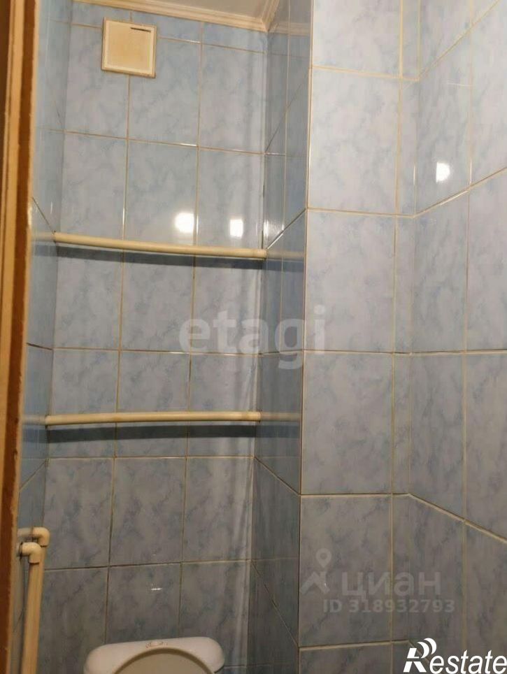 2-комн квартира улица Владимира Короленко, 24,  д. 24