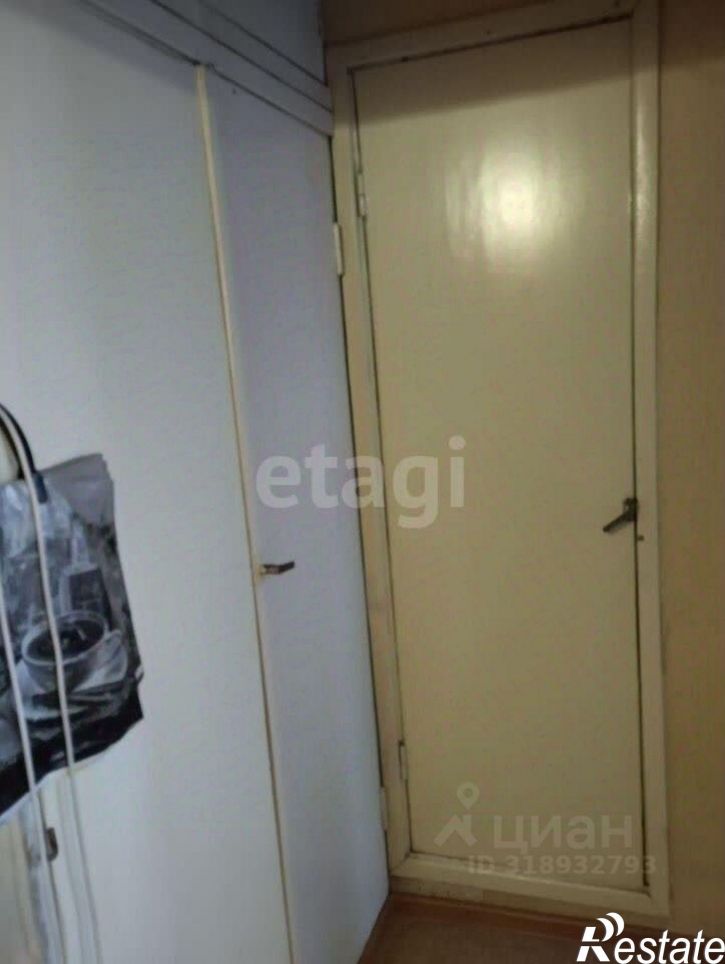 2-комн квартира улица Владимира Короленко, 24,  д. 24