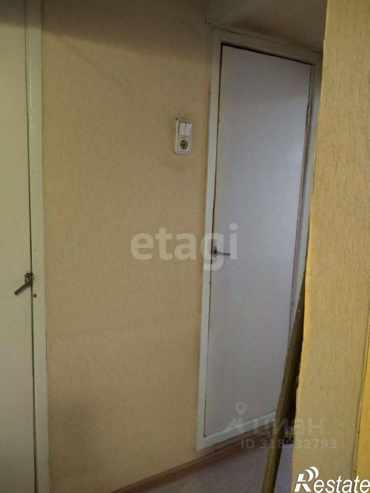 2-комн квартира улица Владимира Короленко, 24,  д. 24