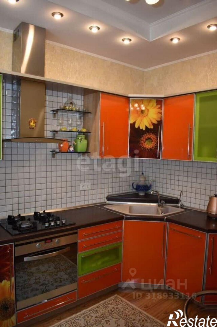 3-комн квартира улица Александра Матросова, 67,  д. 67