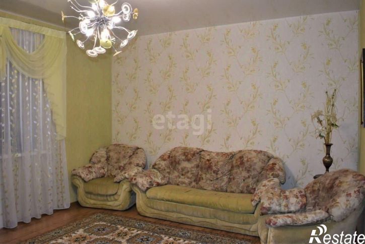 3-комн квартира улица Александра Матросова, 67,  д. 67