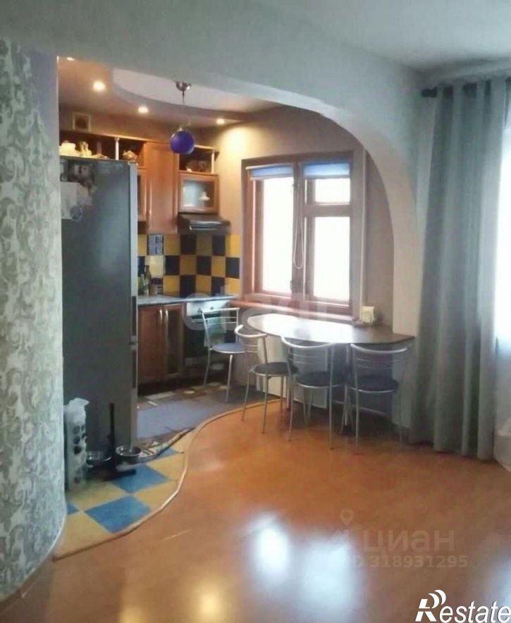 3-комн квартира улица Петра Мерлина, 4,  д. 4