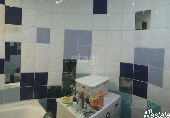 3-комн квартира улица Петра Мерлина, 4,  д. 4