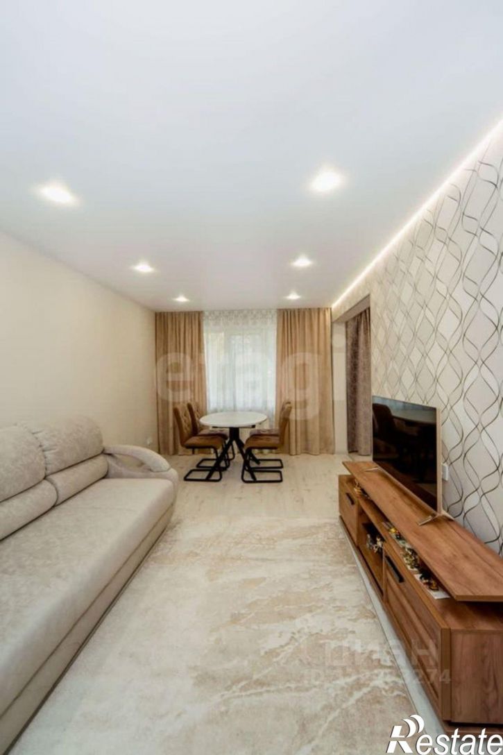 3-комн квартира улица Ильи Мухачева, 111,  д. 111