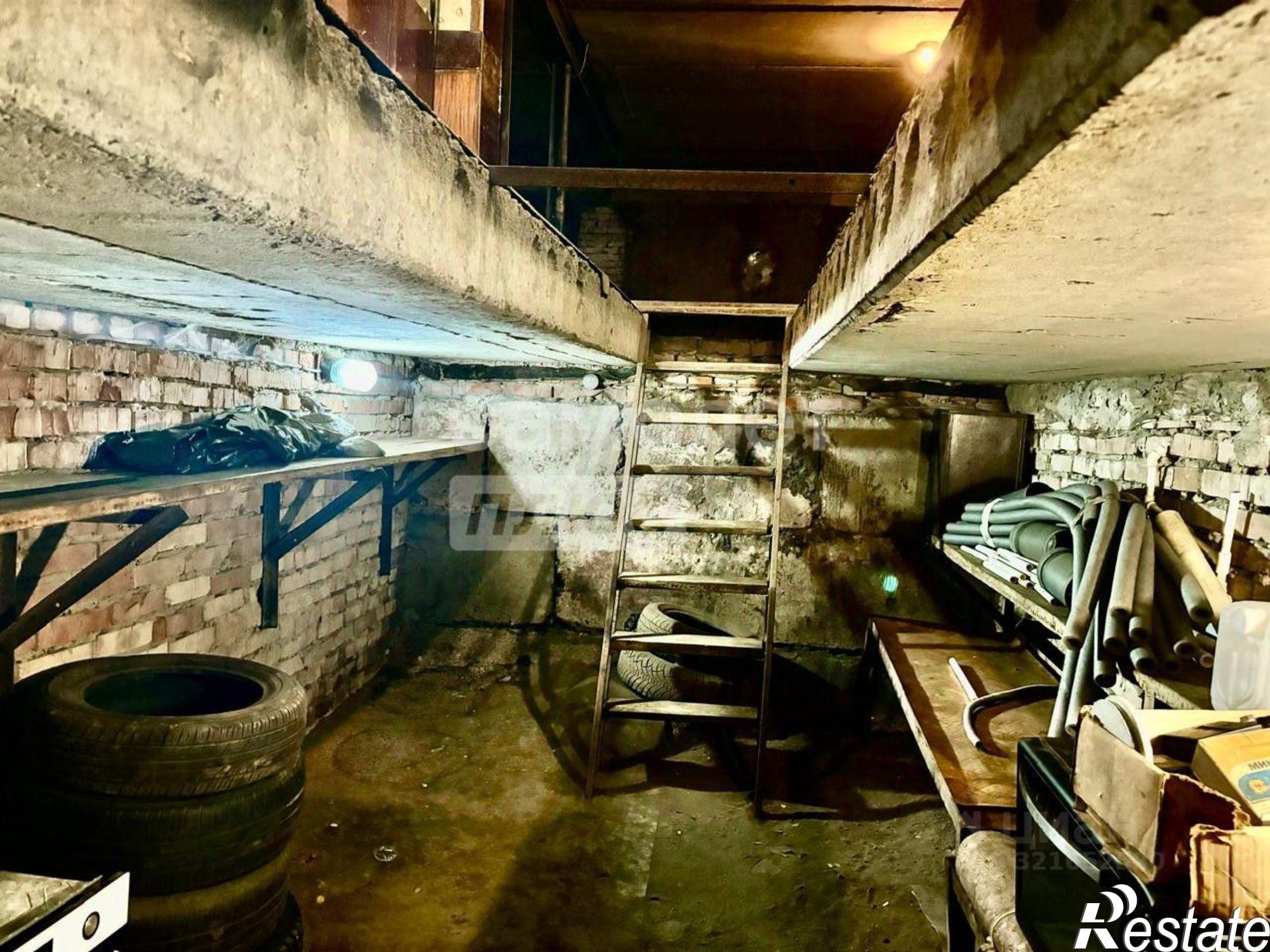 Купить гараж, место в паркинге за 900 011 рублей на улица Владимира Короленко, 53