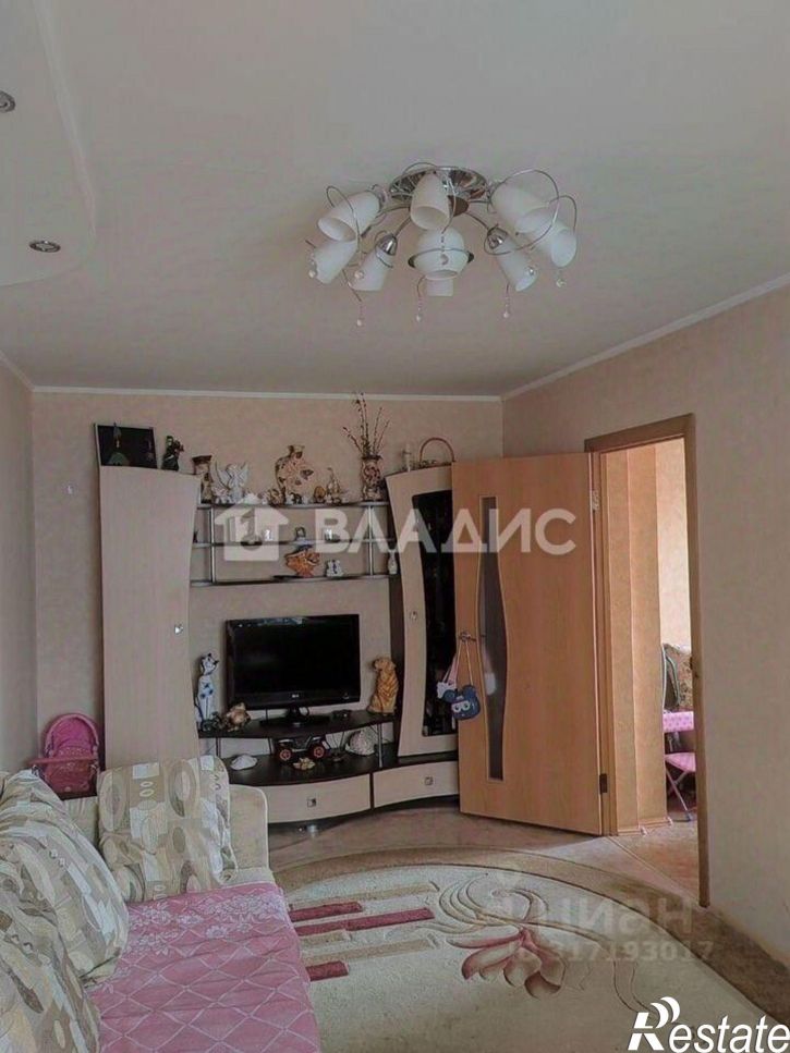 3-комн квартира улица Виктора Петрова, 2,  д. 2