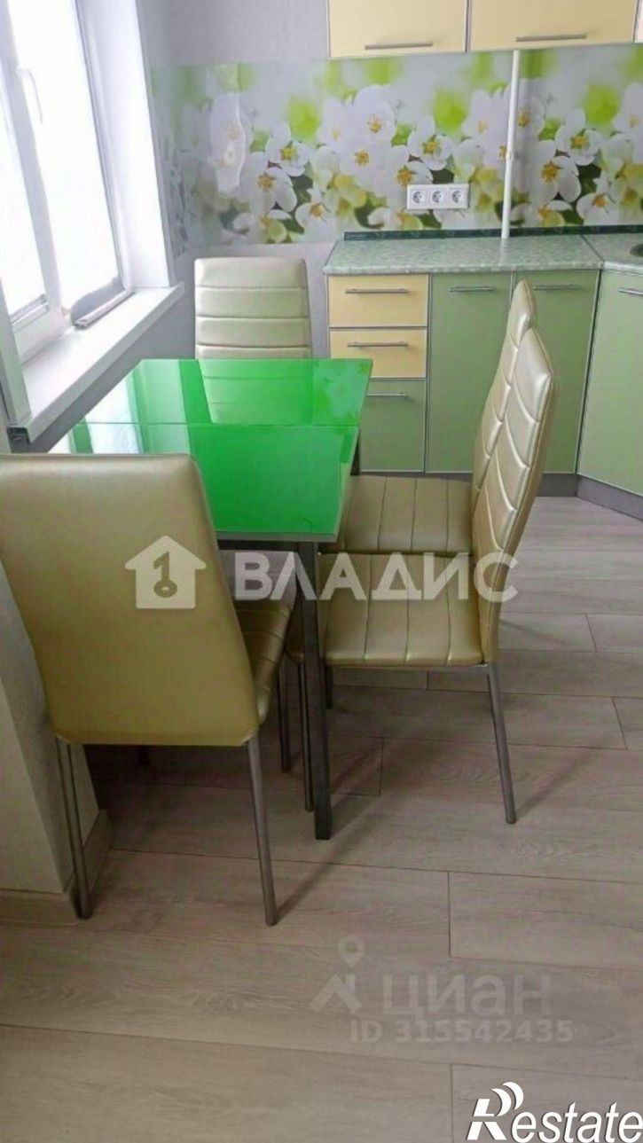 2-комн квартира улица Льнокомбинат, 83,  д. 83