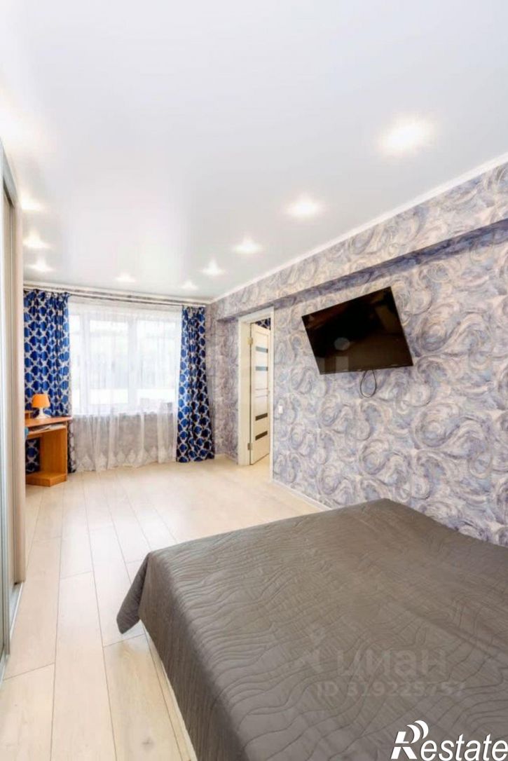 2-комн квартира улица Михаила Калинина, 24А,  д. 24А