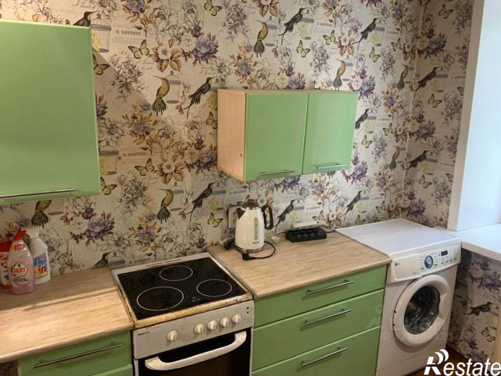 2-комн квартира улица Вали Максимовой, 56,  д. 56