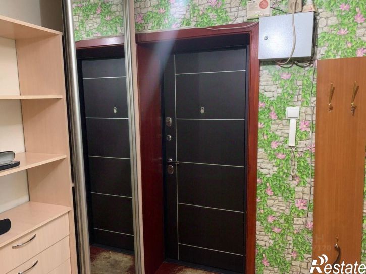 2-комн квартира улица Вали Максимовой, 56,  д. 56