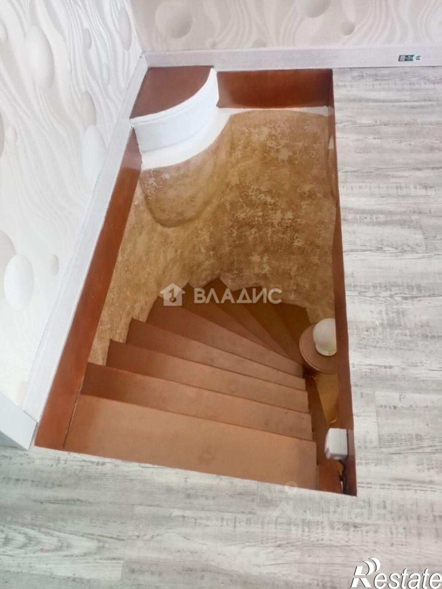 Купить квартиру за 13 000 000 рублей на Стахановская улица, 5