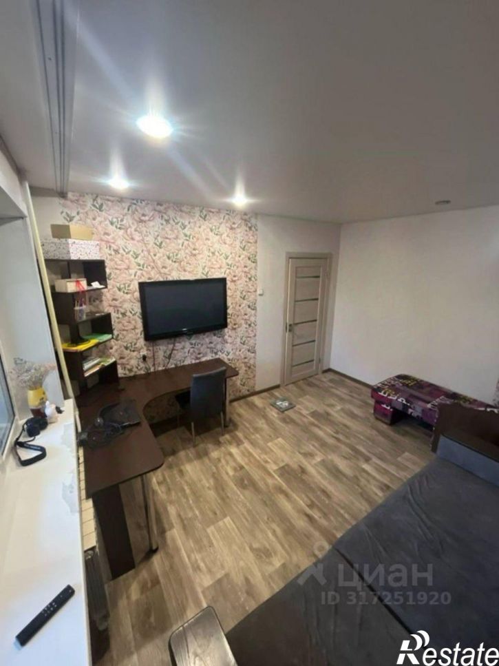 2-комн квартира улица Владимира Короленко, 41/2,  д. 41/2