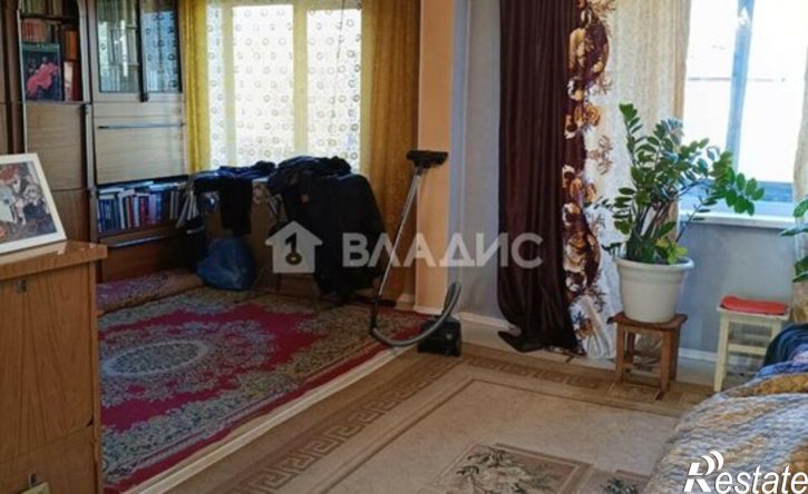 3-комн квартира ул Петра Мерлина, 25/2,  д. 25/2