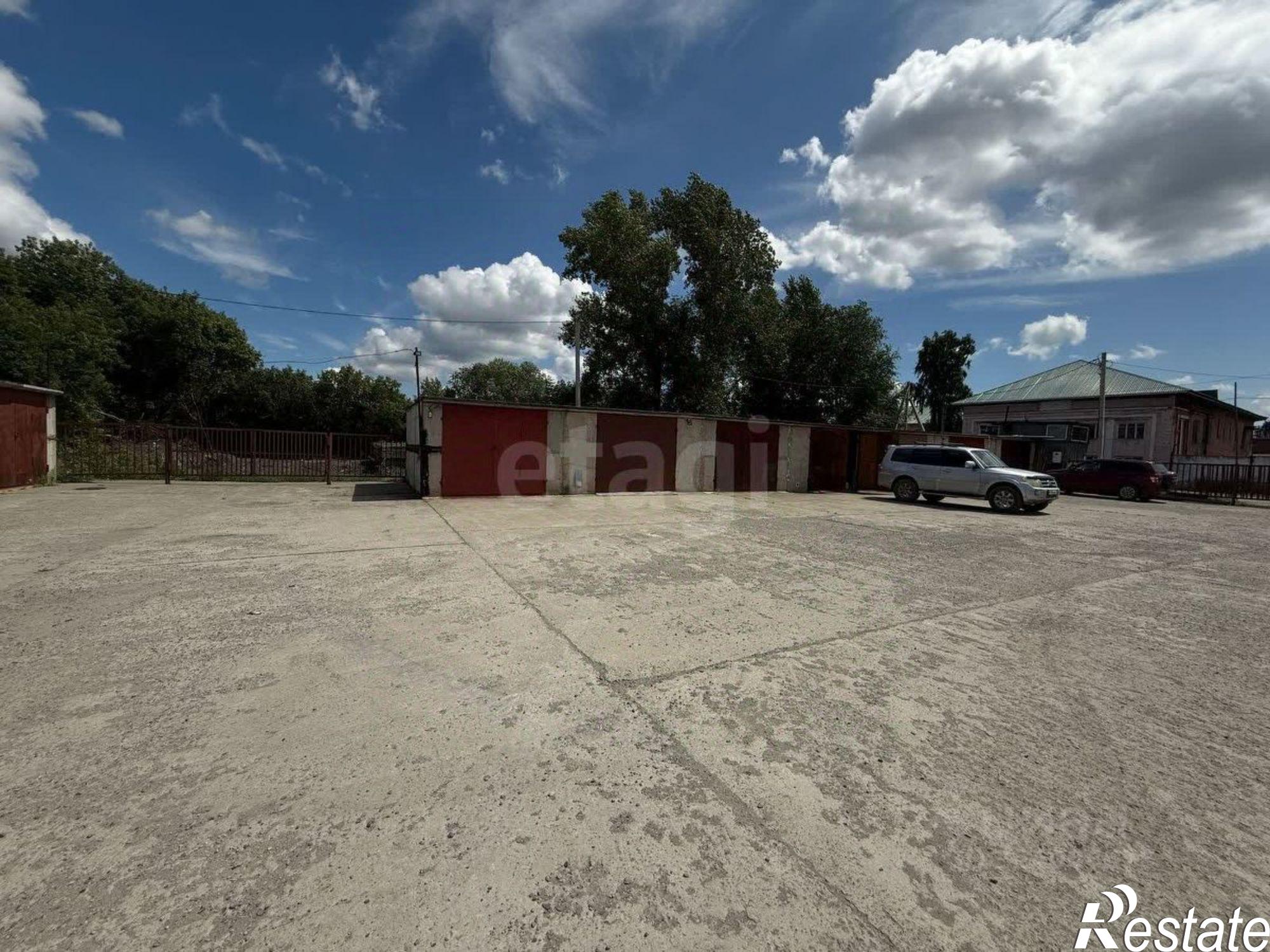 Купить гараж, место в паркинге за 780 024 рублей на улица Вали Максимовой