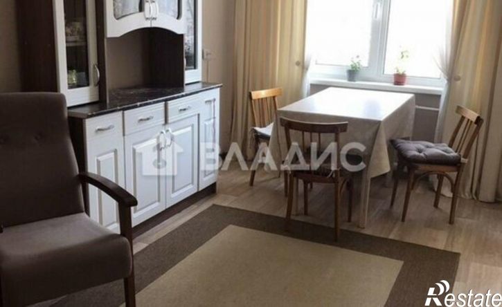 3-комн квартира улица Петра Мерлина, 25,  д. 25