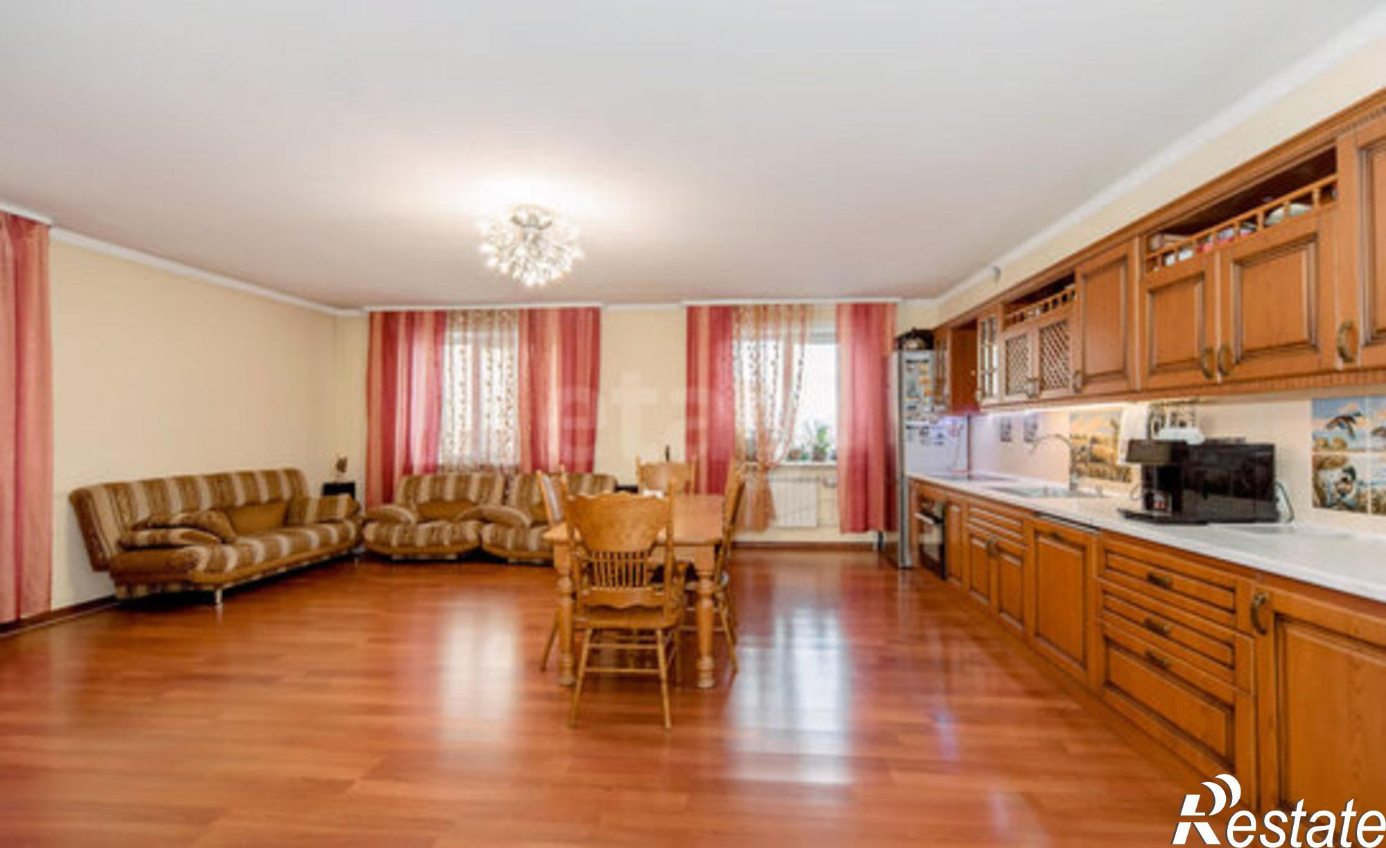 Купить квартиру за 12 000 000 рублей на Советская улица, 211/5