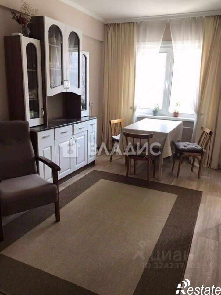 3-комн квартира улица Петра Мерлина, 25,  д. 25