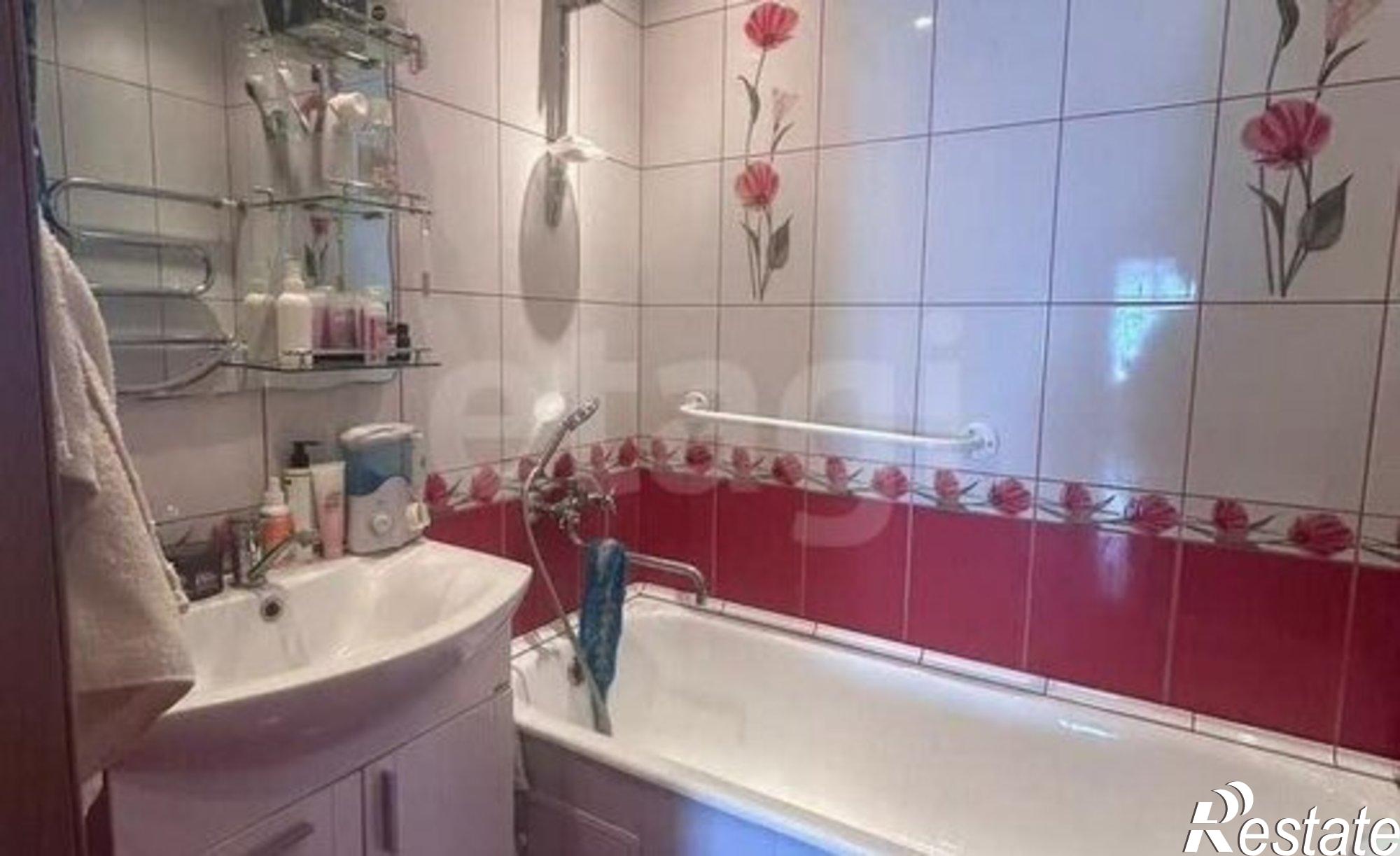 Купить квартиру за 6 000 000 рублей на ул Вали Максимовой, 21