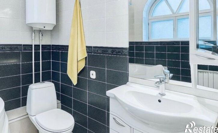 3-комн квартира улица Виктора Петрова, 23,  д. 23