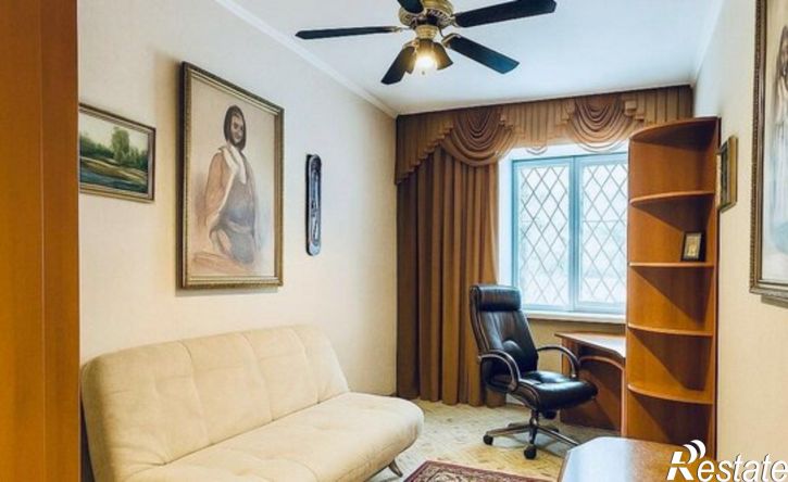 3-комн квартира улица Виктора Петрова, 23,  д. 23