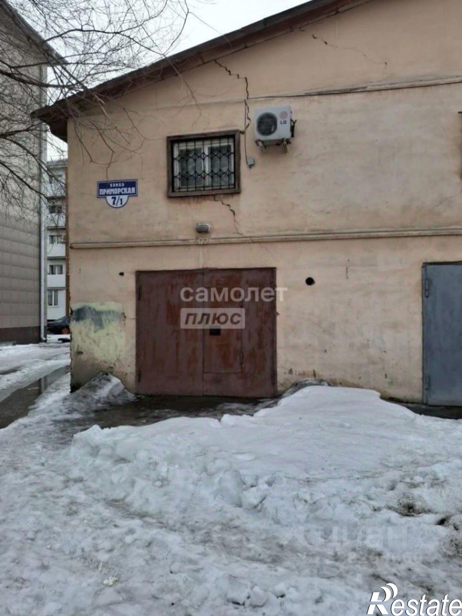 Купить гараж, место в паркинге за 1 874 470 рублей на ул Приморская, 7