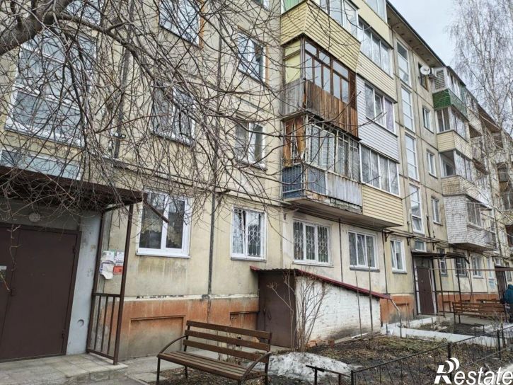 3-комн квартира улица Виктора Петрова, 6,  д. 6
