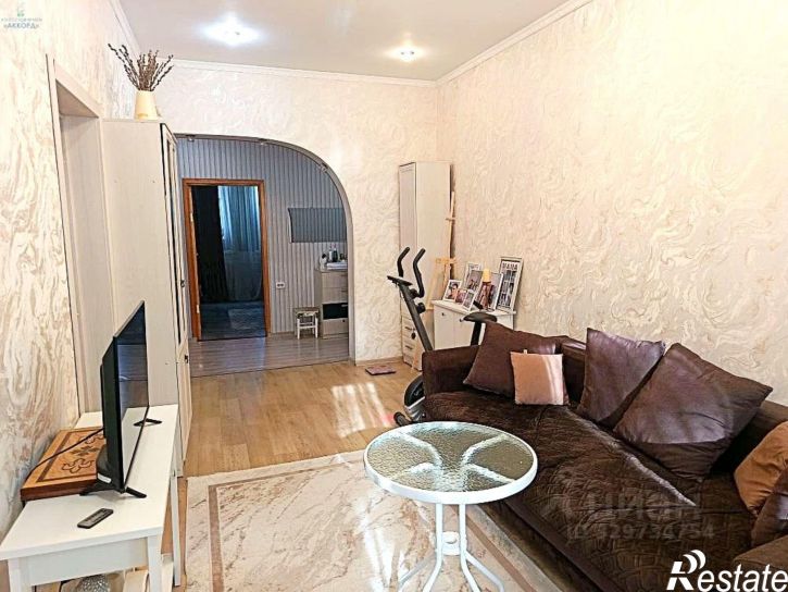 4-комн квартира улица Петра Мерлина, 58А,  д. 58А