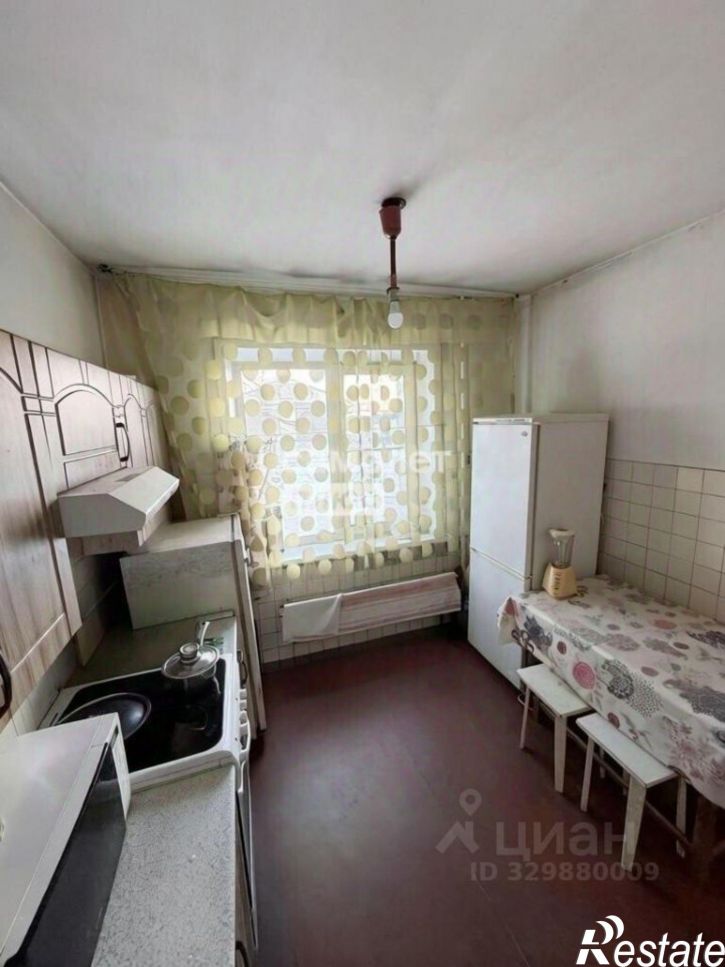 3-комн квартира ул Владимира Короленко, 27,  д. 27