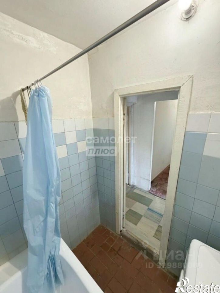 3-комн квартира ул Владимира Короленко, 27,  д. 27
