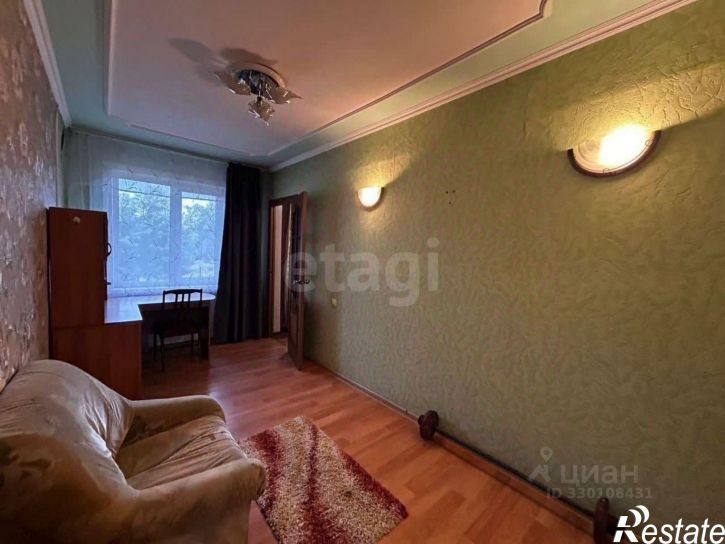 3-комн квартира улица Виктора Петрова, 35,  д. 35