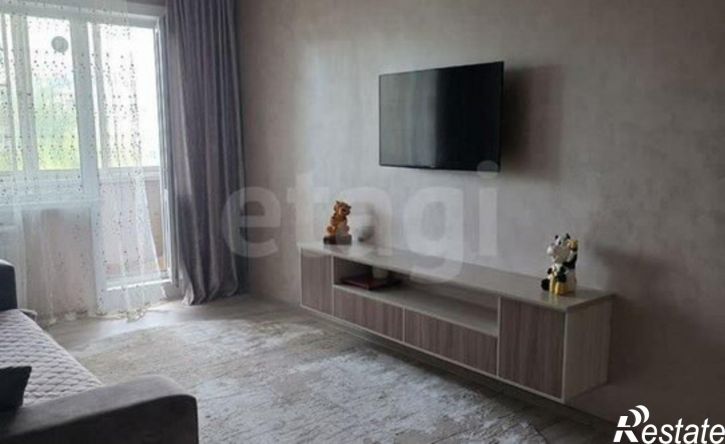 3-комн квартира ул Ленинградская, 28,  д. 28