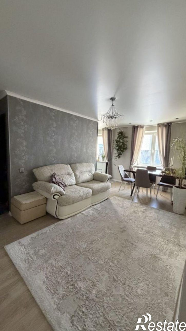 3-комн квартира Ударная улица, 27,  д. 27