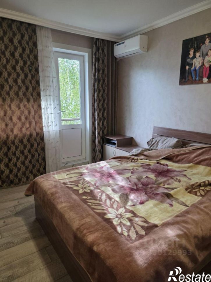 3-комн квартира ул Ленинградская, 28,  д. 28