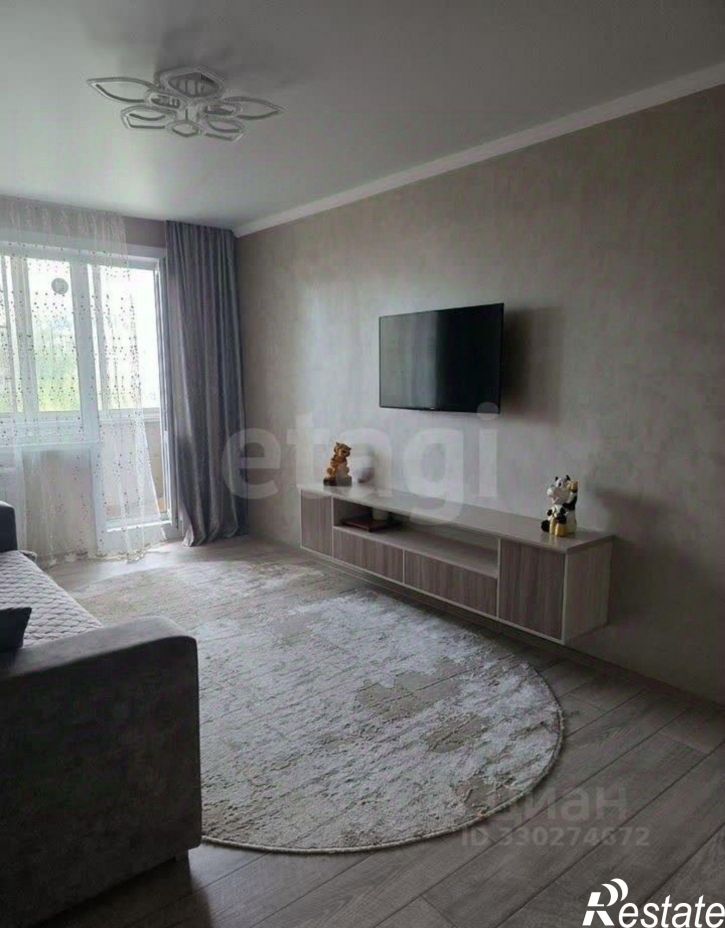 3-комн квартира Ленинградская улица, 28,  д. 28