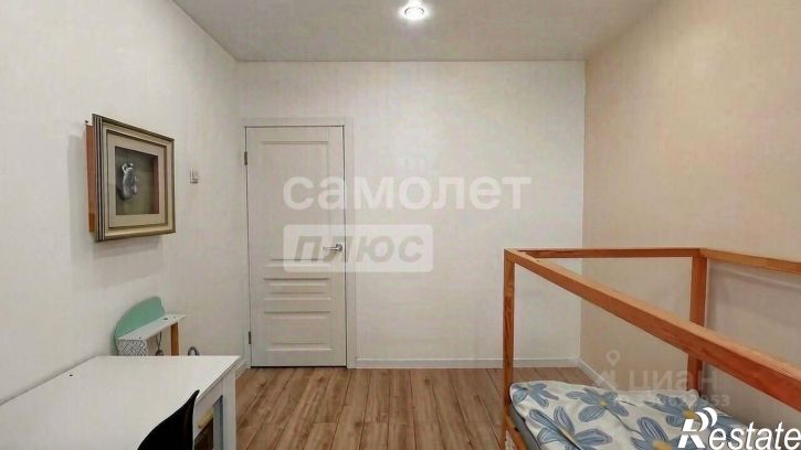 3-комн квартира улица Машиностроителей, 21,  д. 21