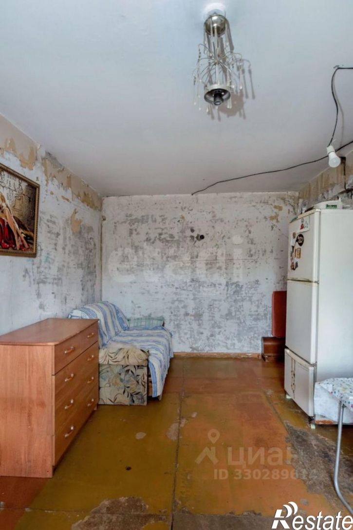 3-комн квартира улица Михаила Митрофанова, 37,  д. 37