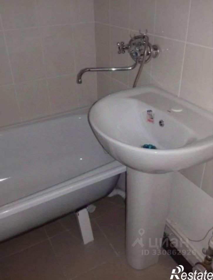 3-комн квартира ул Александра Матросова, 31,  д. 31