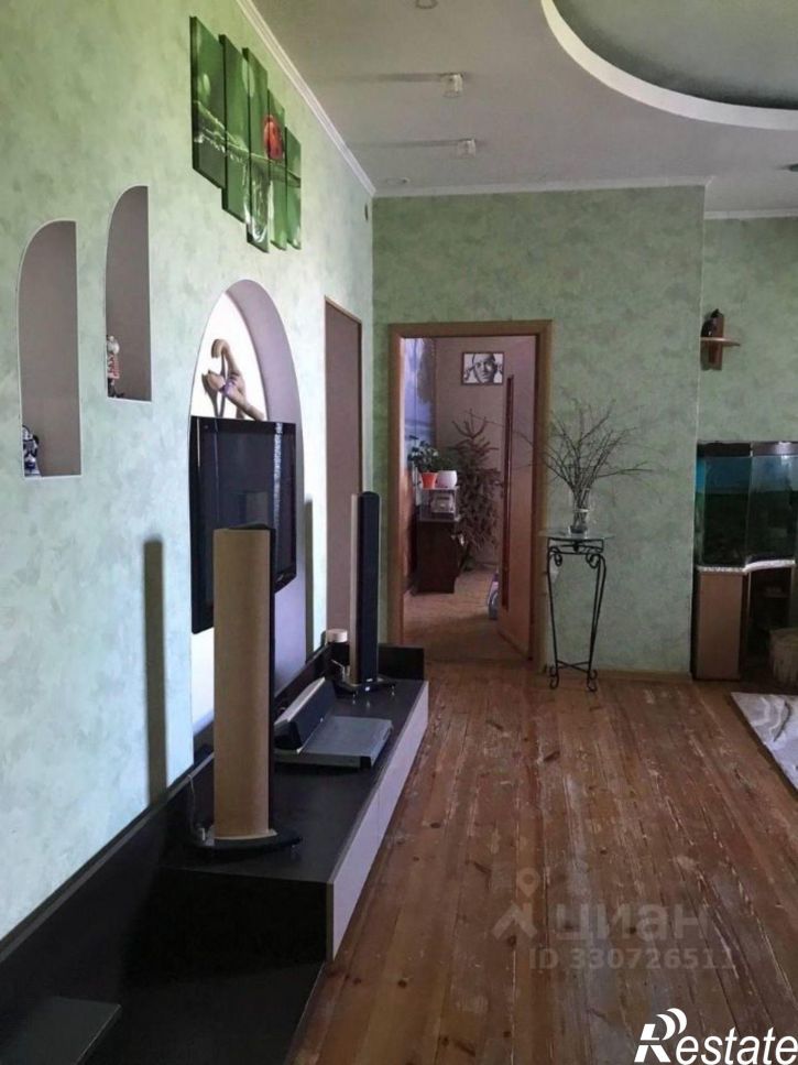 3-комн квартира улица Михаила Кутузова, 11/4,  д. 11/4