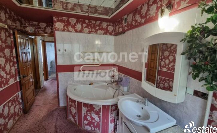 3-комн квартира ул Ударная, 83,  д. 83