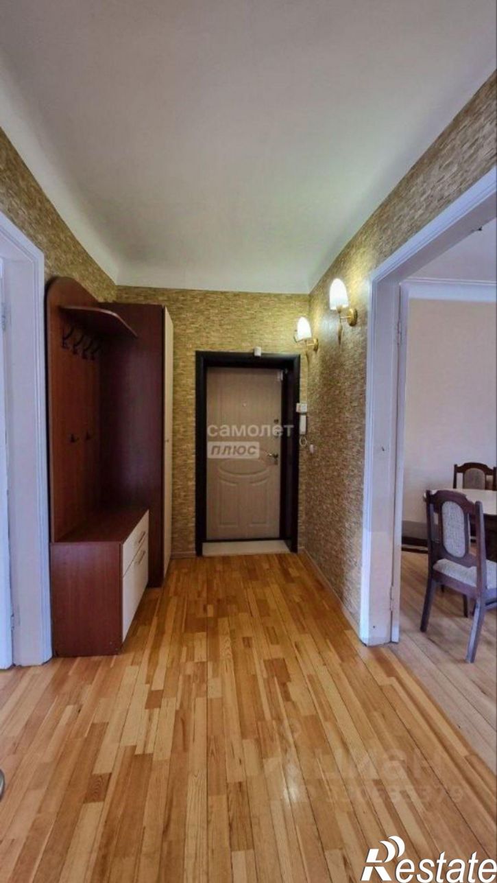 4-комн квартира улица Виктора Петрова, 16,  д. 16